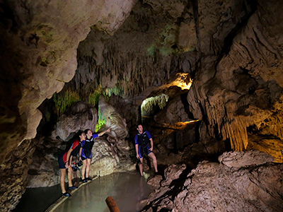 cavernas Foto 671189538