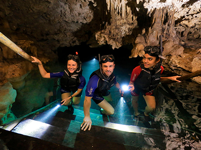 cavernas Foto 2017821374